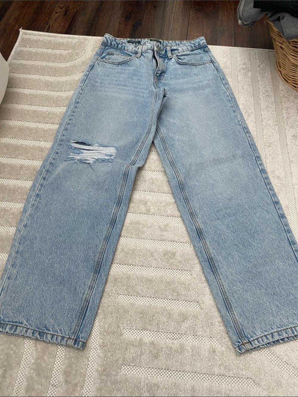 wild fable Light Blue Distressed Wide-Leg Jeans 90’s relaxed straight leg
